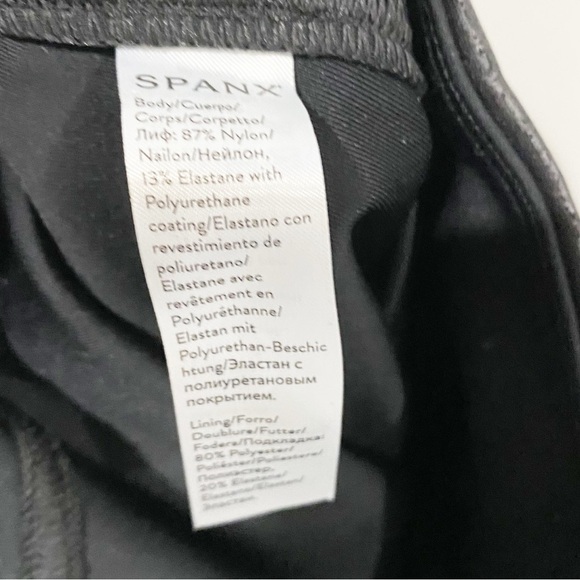 SPANX Quilted Faux Leather Leggings Very Black 20248R Size Large Revolve Concert - Picture 13 of 15